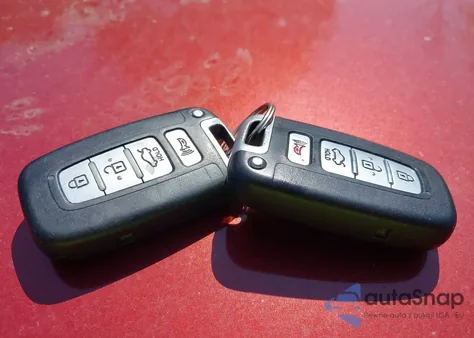 2011 Kia Optima Ex/Sx from USA, damaged, VIN KNAGN4A78B5121655